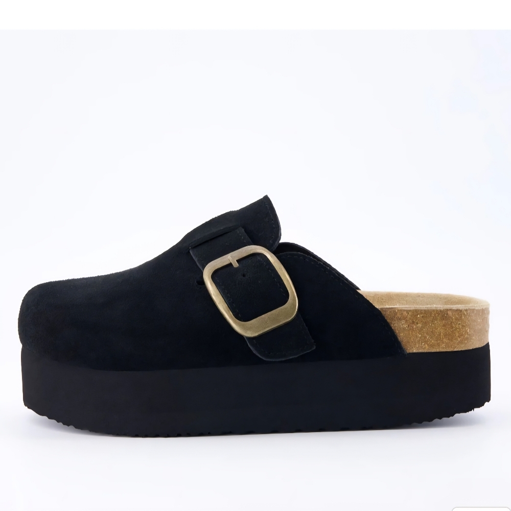 New! Cushionaire Black Suede Granola Clogs, Size 6